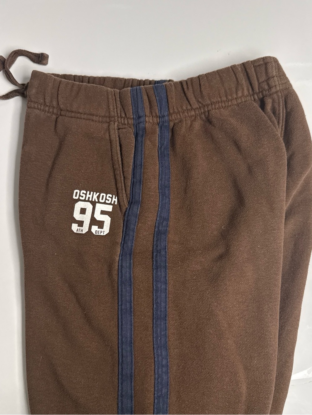 Oshkosh B’gosh Sweatpants | Boys | Size 7 | Brown